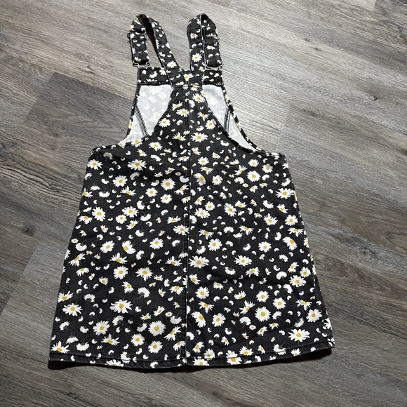 No Boundaries Overall Dress - Picture 2 of 3